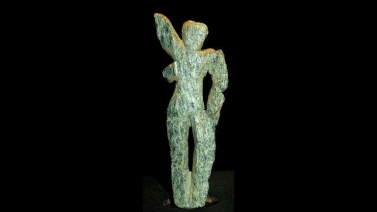 Vénus de Galgenberg sculptée dans la serpentine