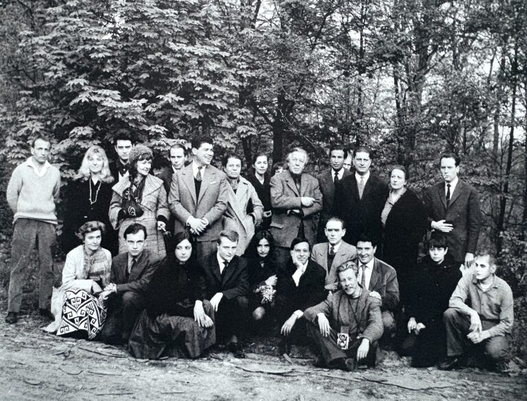 André Breton et des artistes surréalistes liés à la collection Georges Goldfayn
