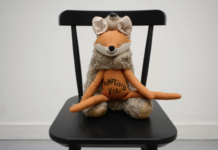 Le bestiaire critique d’Annette Messager au Musée de la Chasse et de la Nature