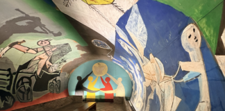 C’est en 1952, dans son atelier du Fournas à Vallauris, que Picasso réalise La Guerre et la Paix.