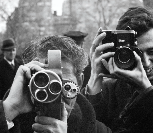 Paul McCartney. Photographes à Central Park. New York, février 1964 © 1964 Paul McCartney sous licence exclusive de MPL Archive LLP