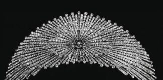 Diadème exceptionnel de la princesse Youssoupov démantelé par les bolchéviques au lendemain de la Révolution russe, signé Chaumet.