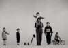Shōji Ueda, "Papa, maman et les enfants" (1949) - Courtesy Wilson Centre for Photography