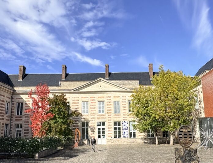 Le Musée Matisse à Cateau-Cambresis et les 82 œuvres initialement offertes par Matisse à sa ville natale pour constituer le fonds d'origine - photo AG